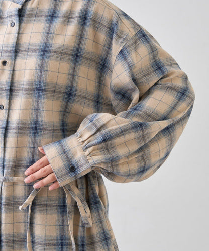 收腰格紋寬鬆襯衫