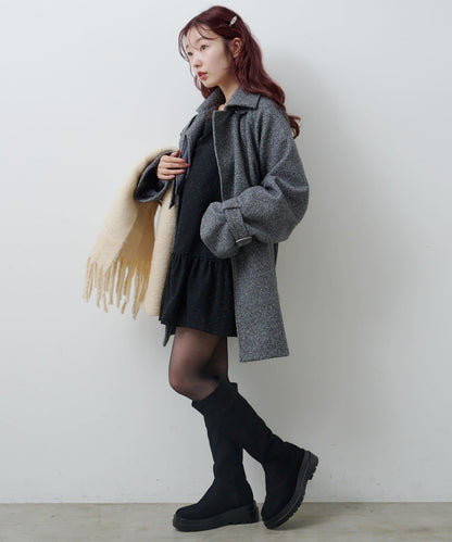 高領喇叭袖大衣