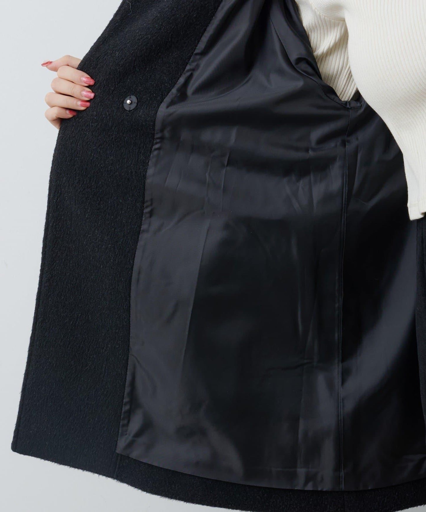 高領喇叭袖大衣