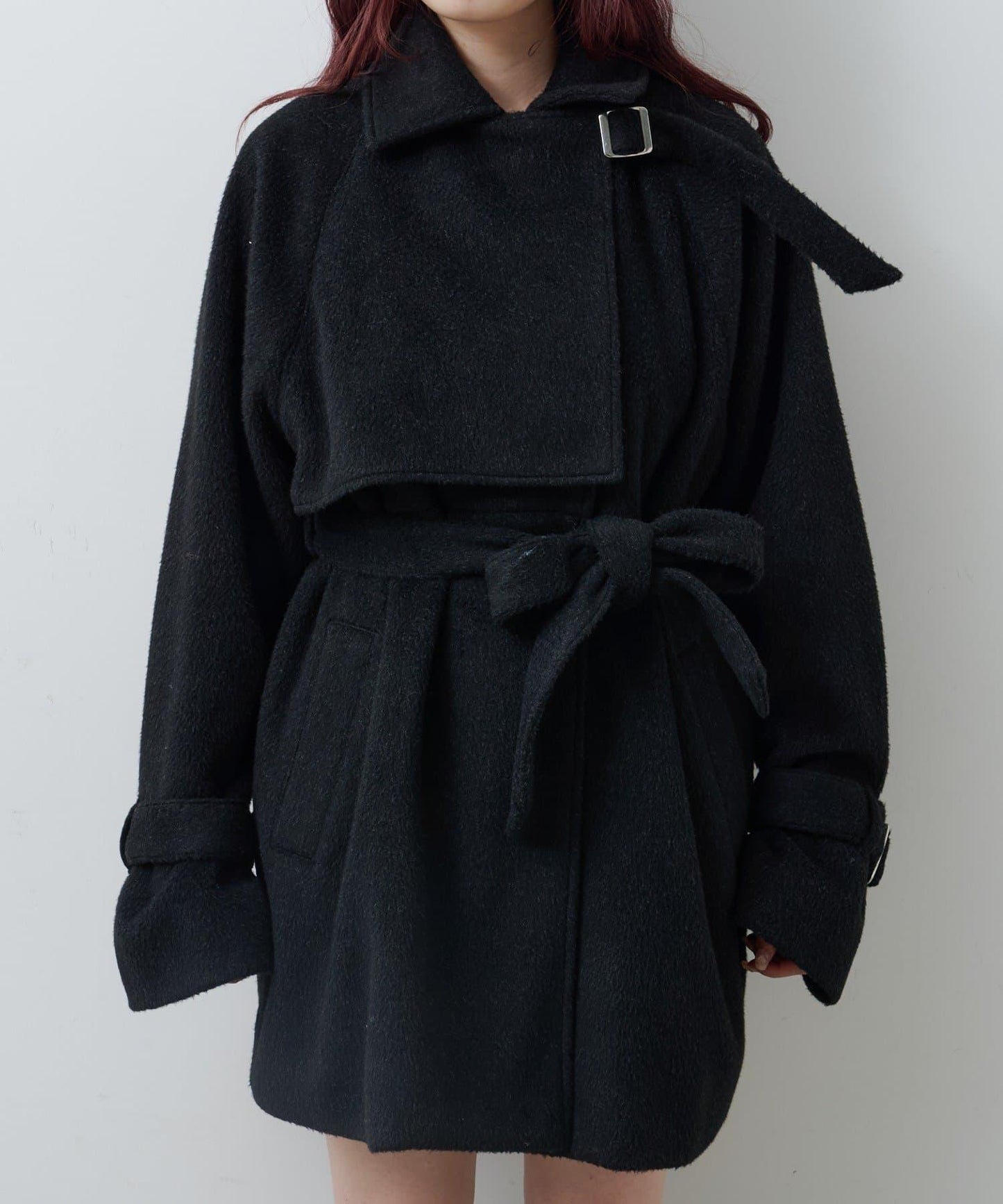 高領喇叭袖大衣