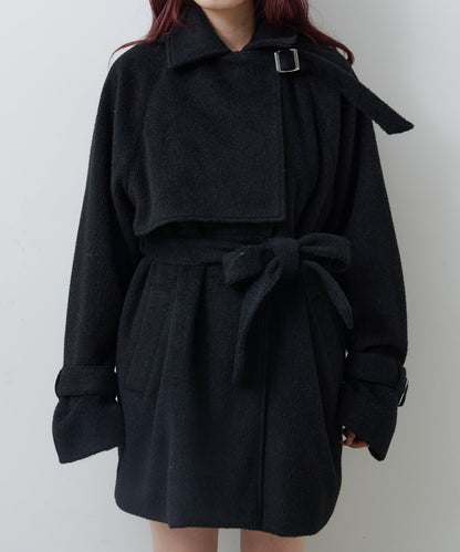 高領喇叭袖大衣