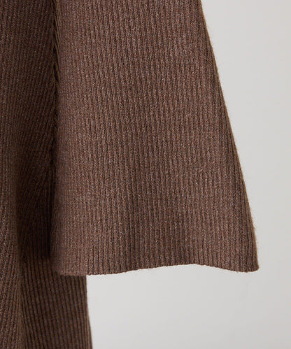 帶領金色紐釦針織長款連衣裙