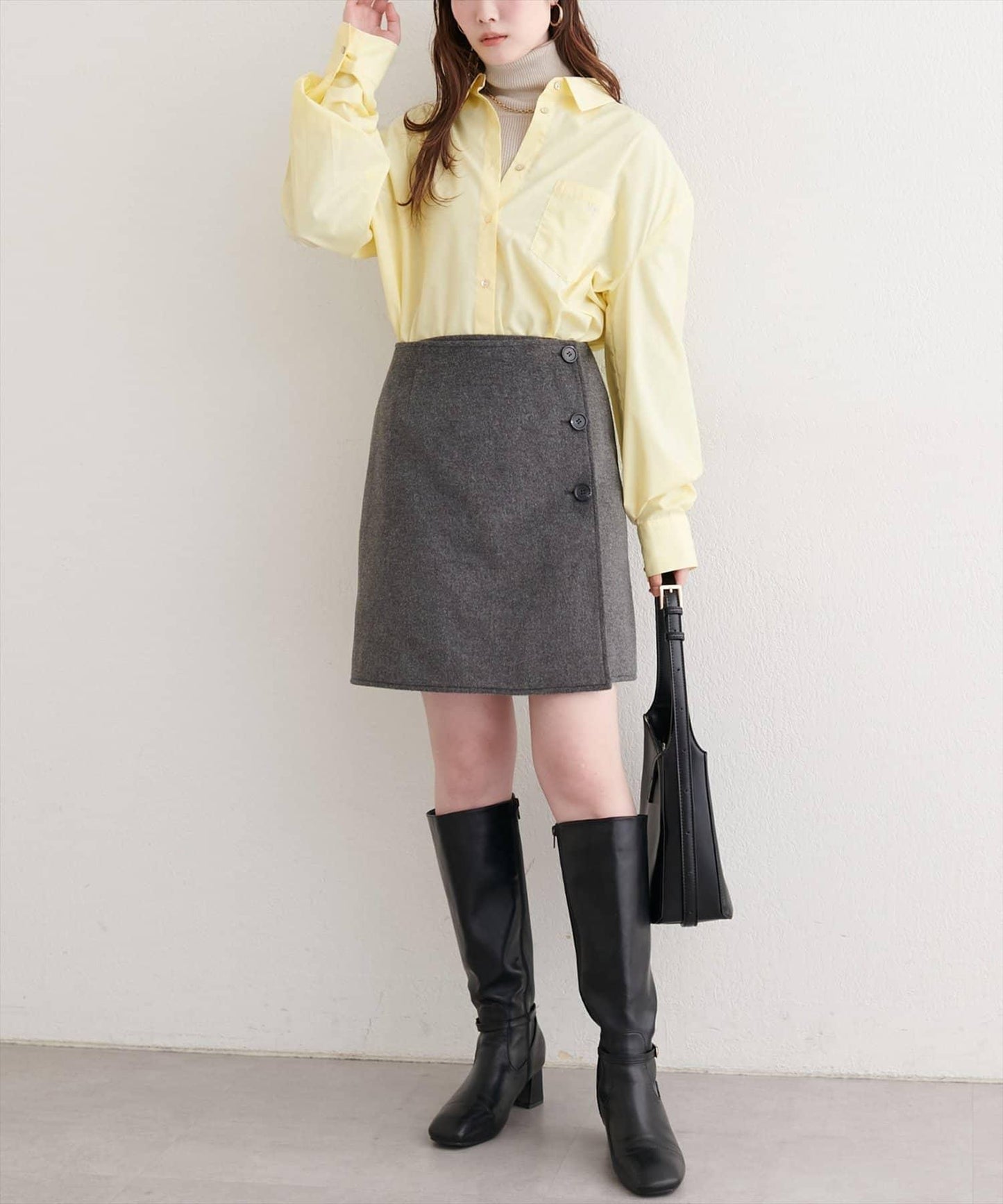 帶口袋刺繡寬鬆襯衫