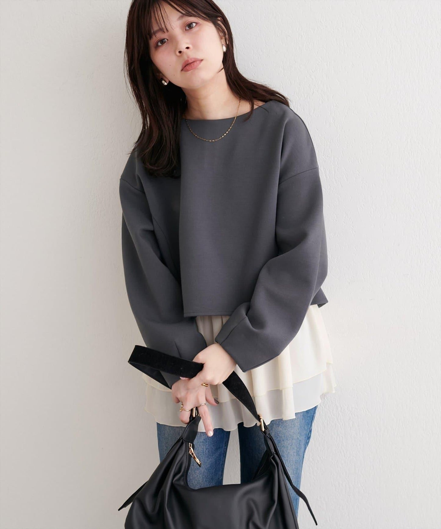 短款連帽衛衣+荷葉邊吊帶套裝