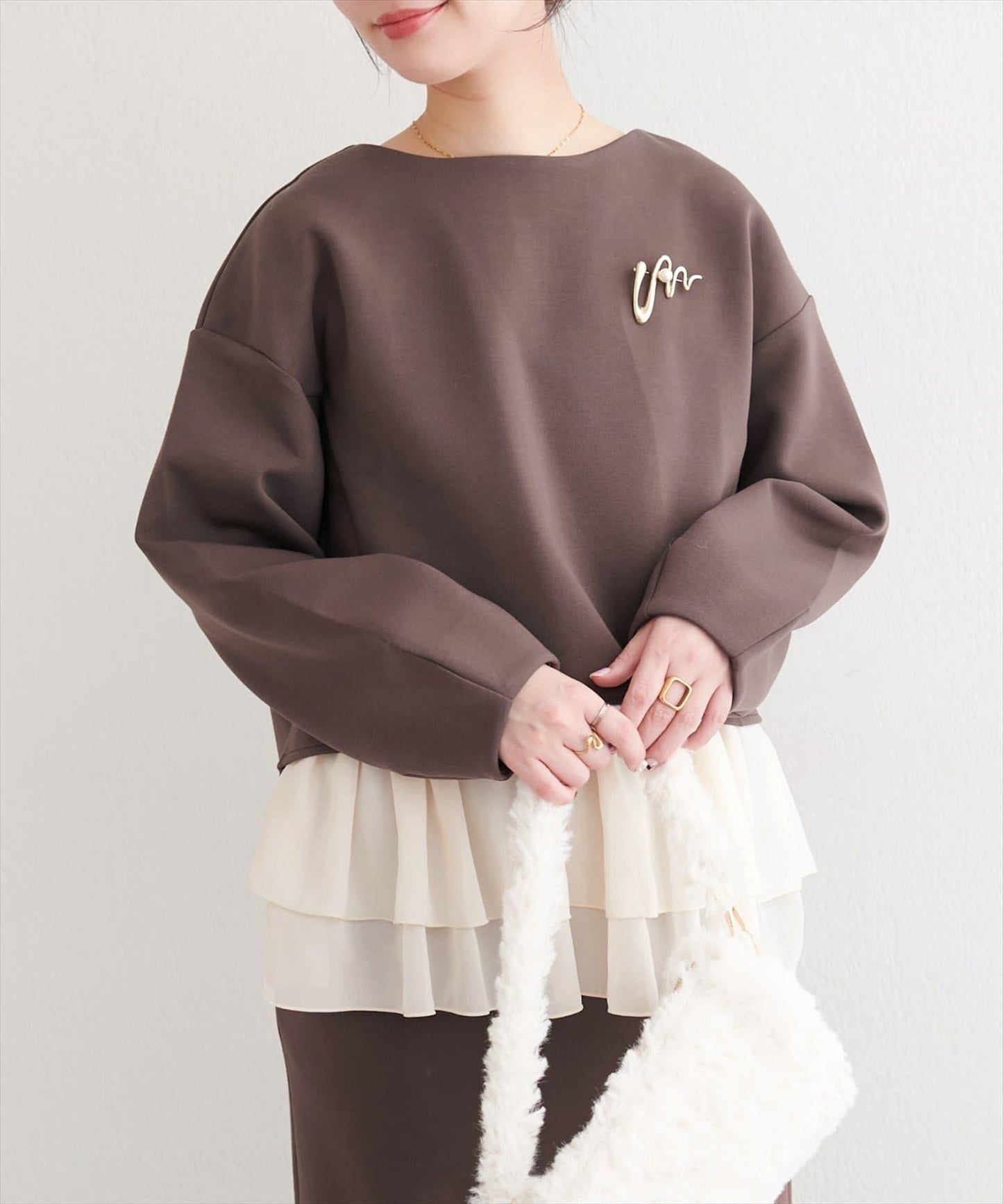 短款連帽衛衣+荷葉邊吊帶套裝