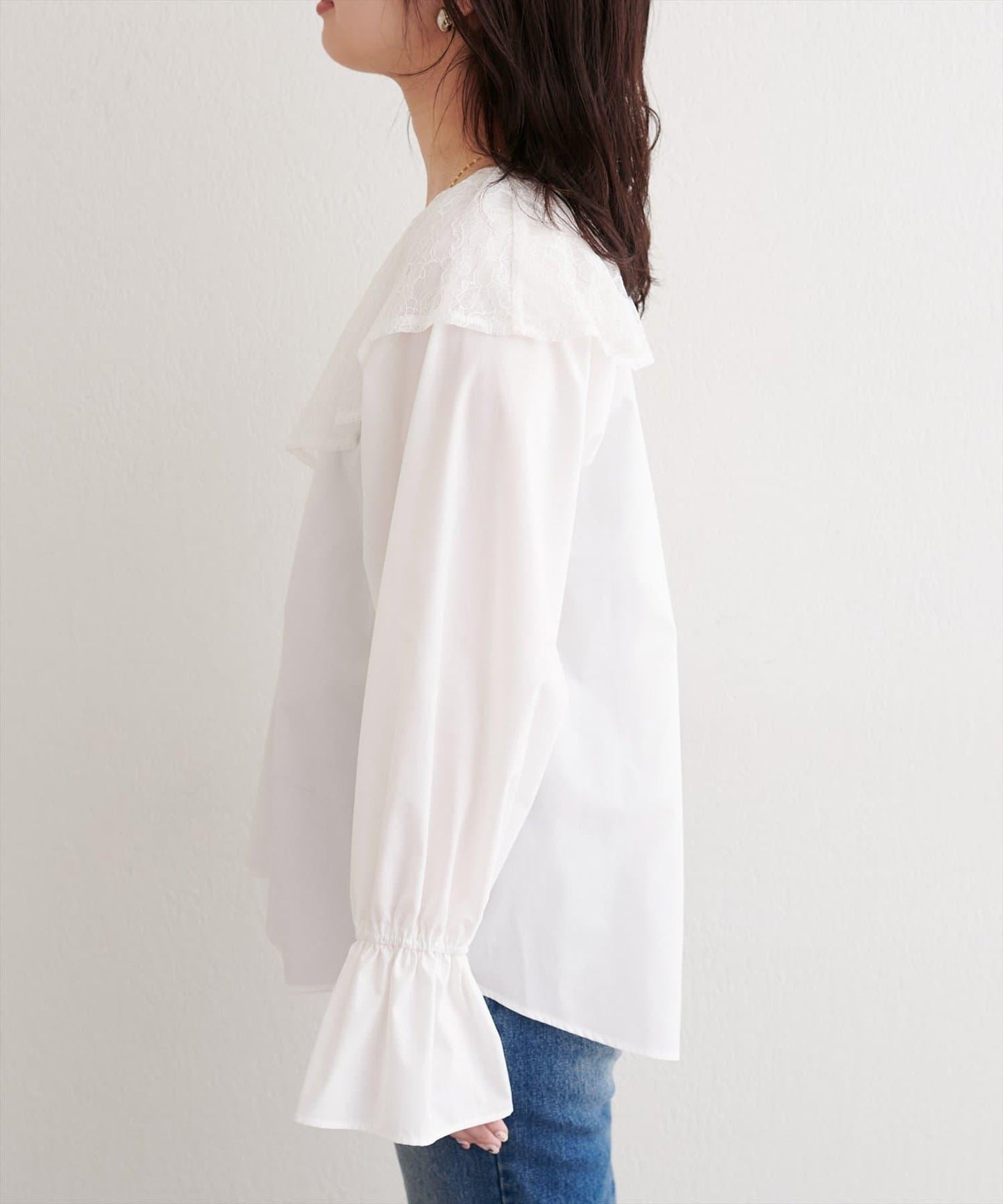 蕾絲斗篷領襯衫