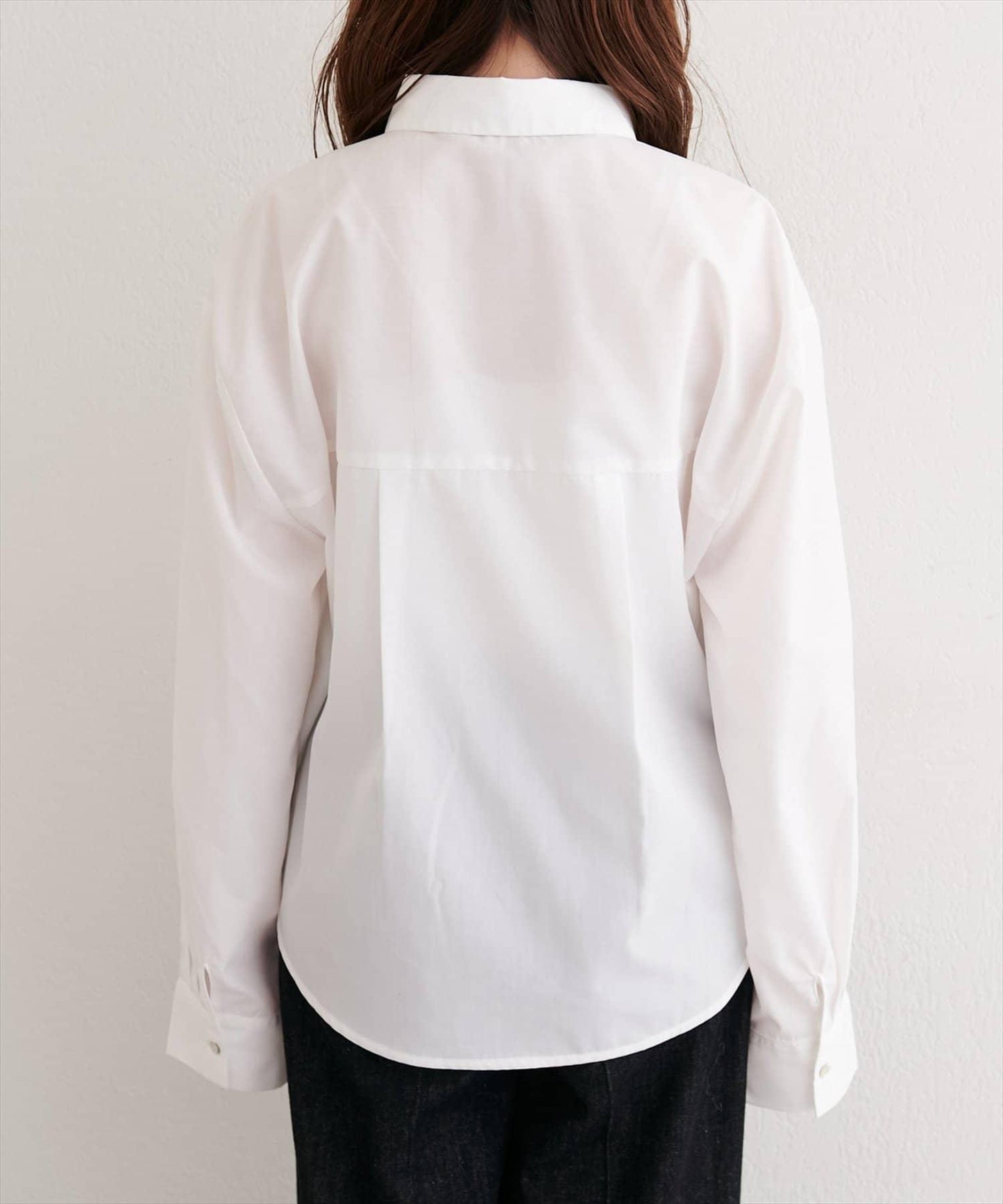 帶口袋刺繡寬鬆襯衫