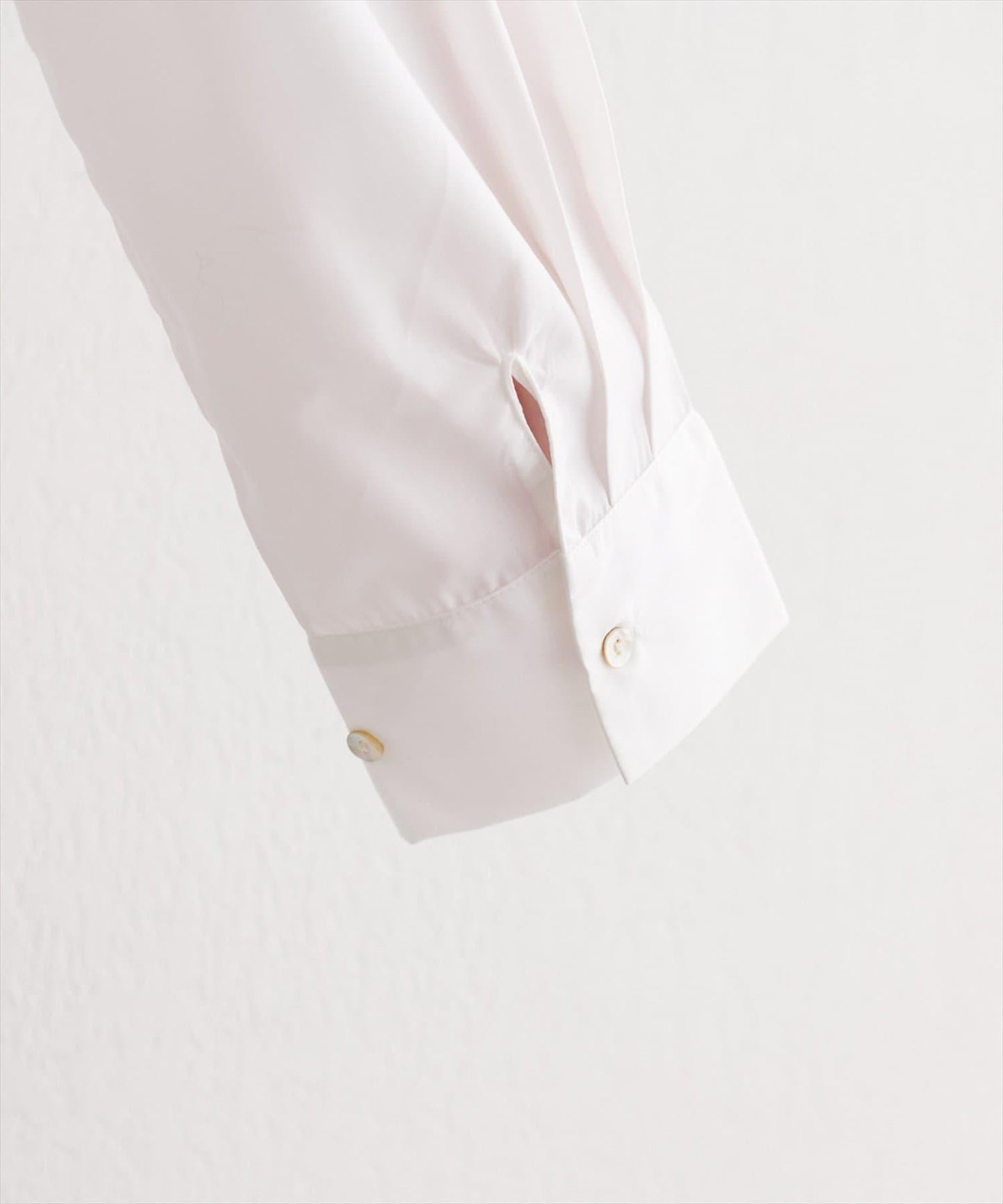 帶口袋刺繡寬鬆襯衫