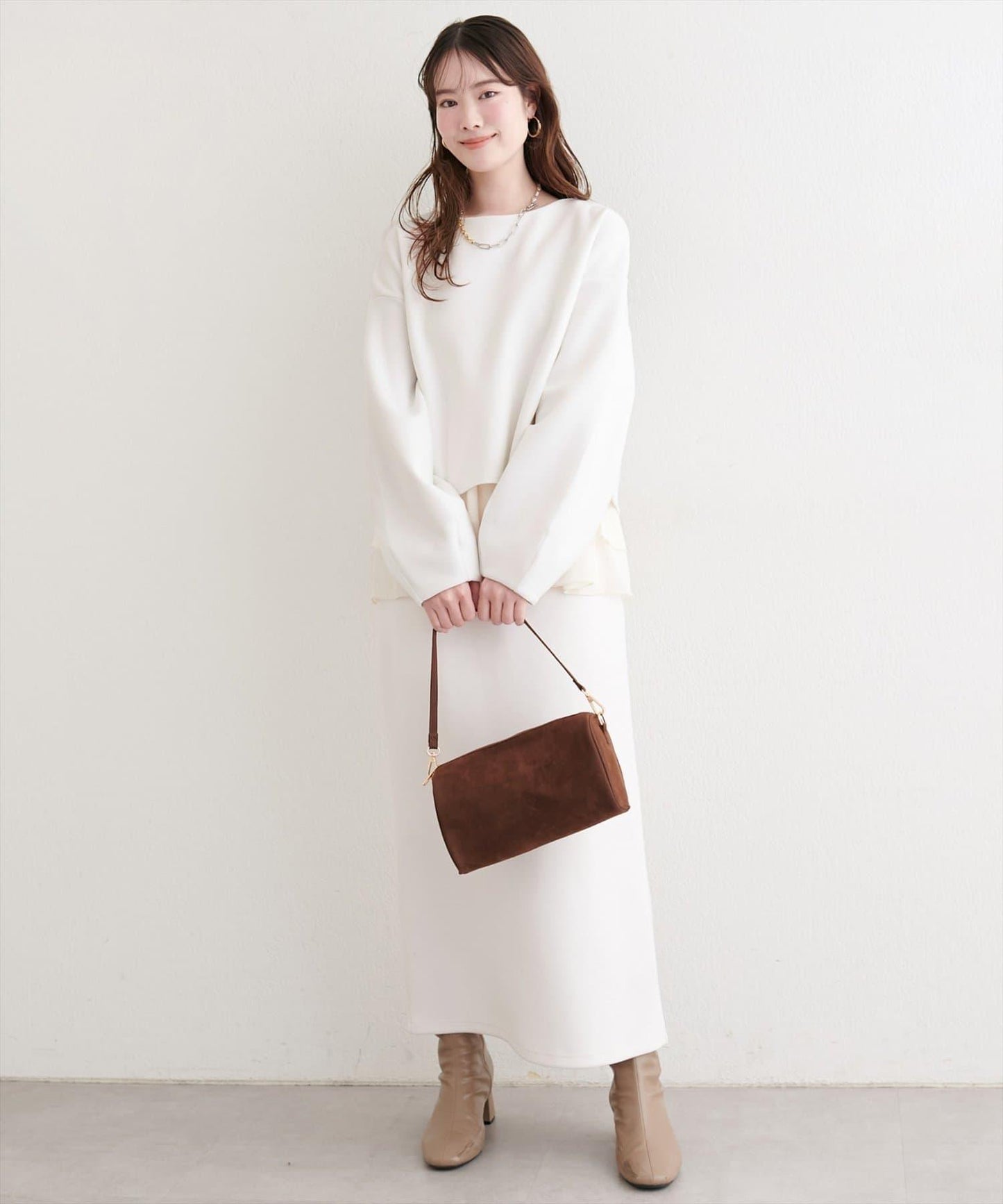 短款連帽衛衣+荷葉邊吊帶套裝