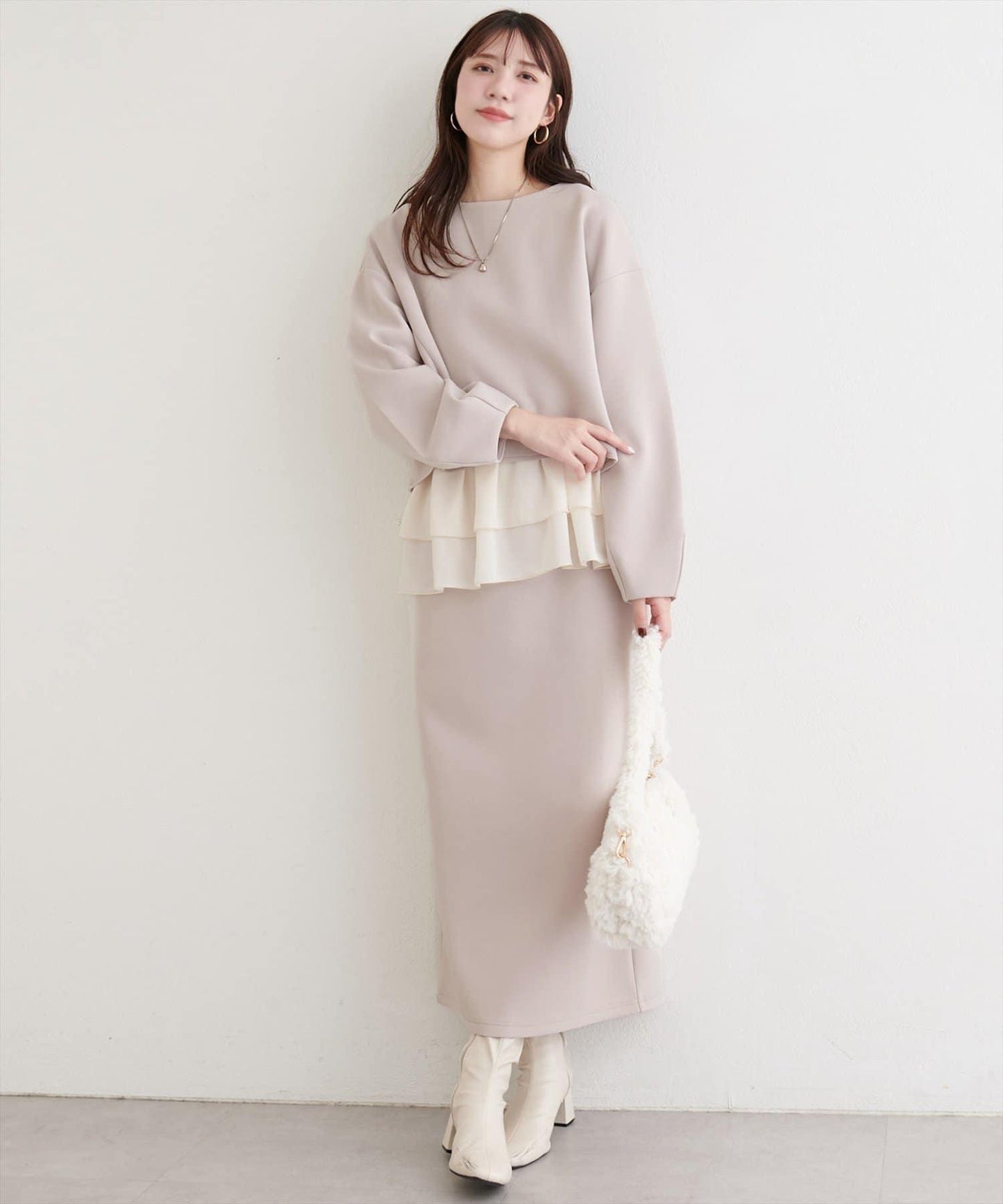 短款連帽衛衣+荷葉邊吊帶套裝