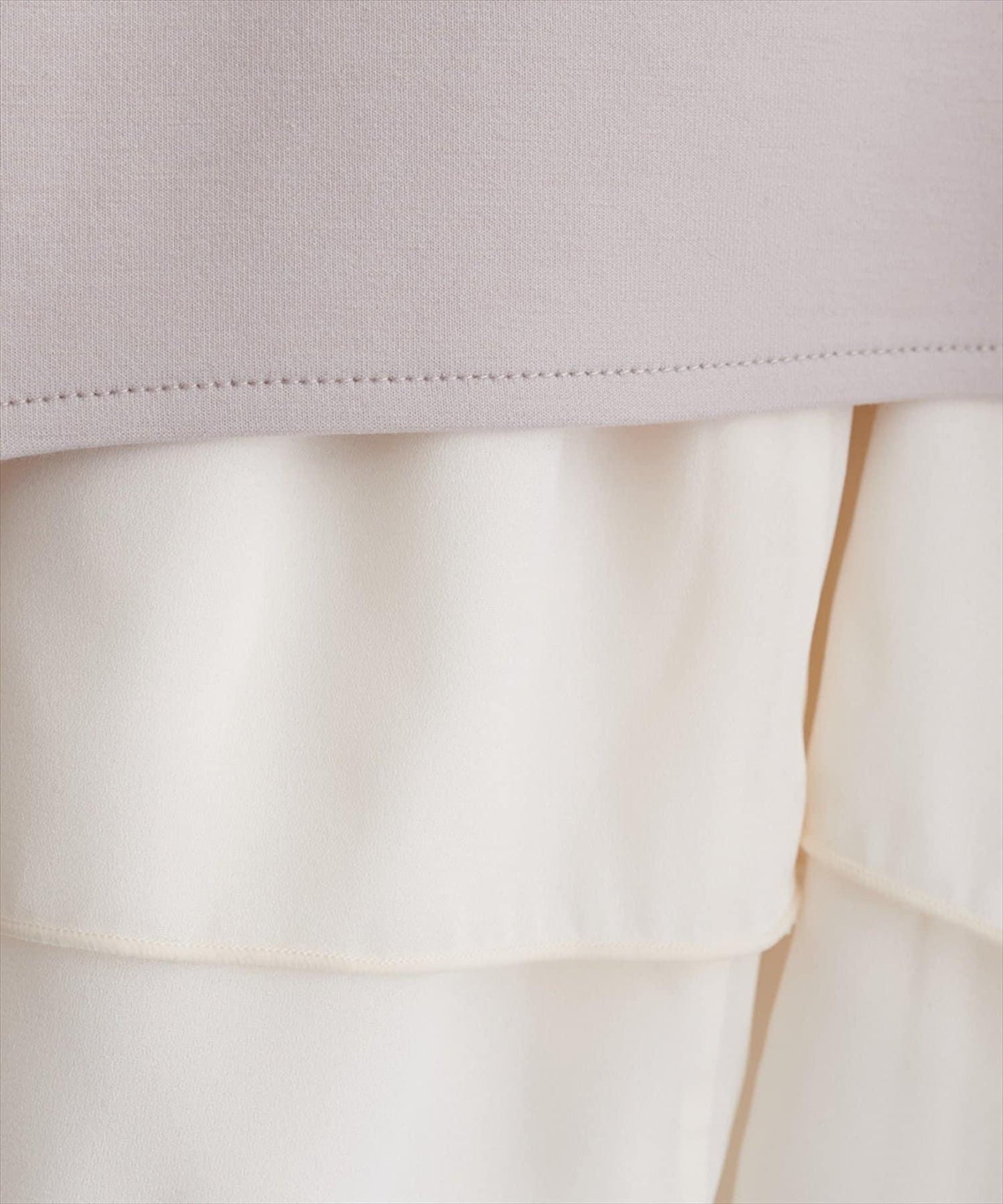 短款連帽衛衣+荷葉邊吊帶套裝