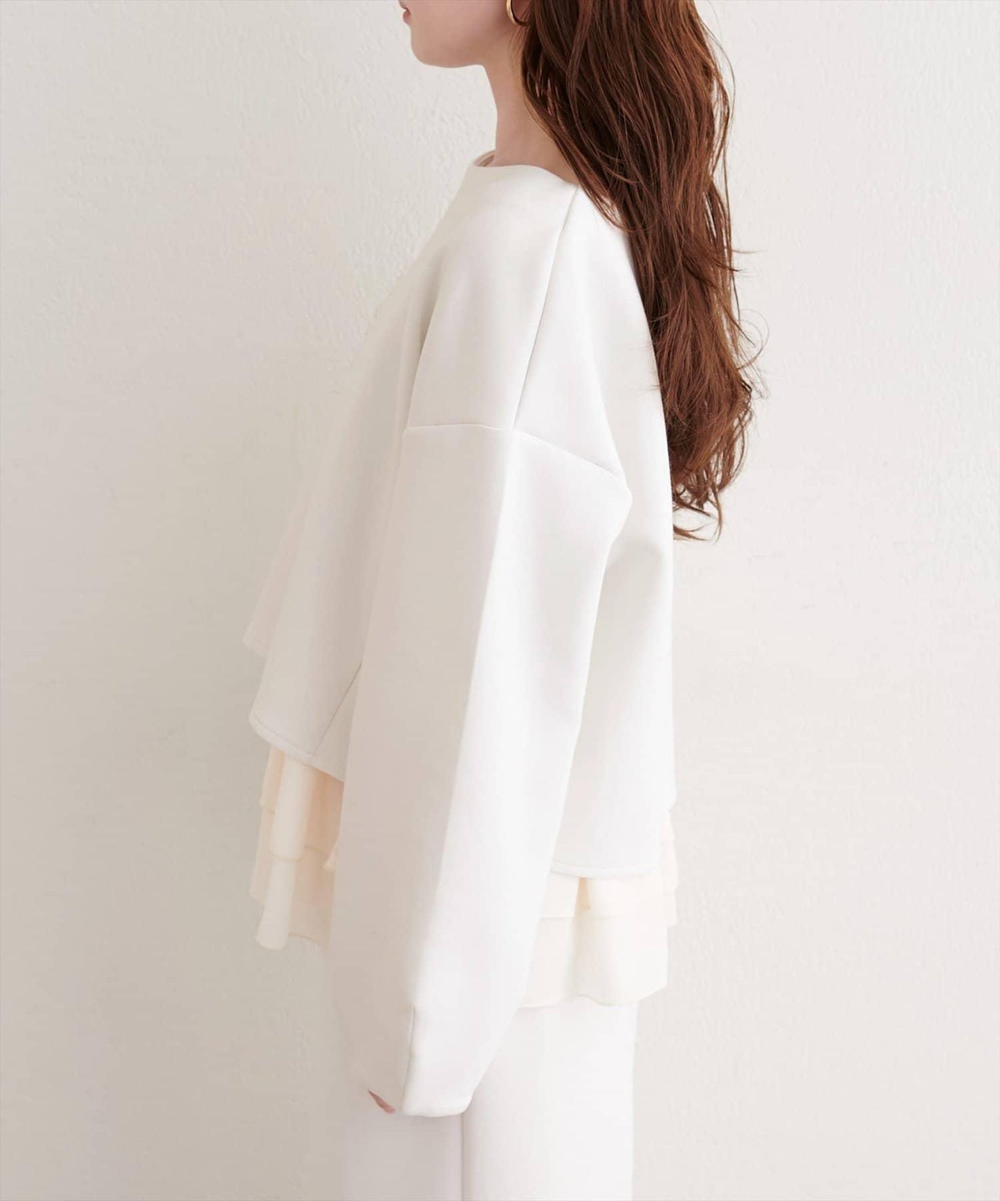 短款連帽衛衣+荷葉邊吊帶套裝