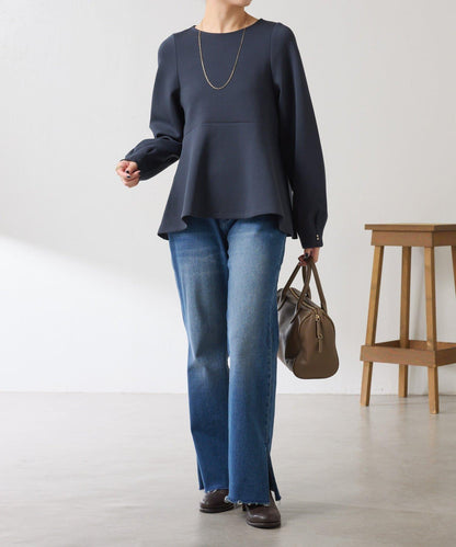 【顯瘦/顯腿長效果】袖部裝飾短款荷葉邊上衣