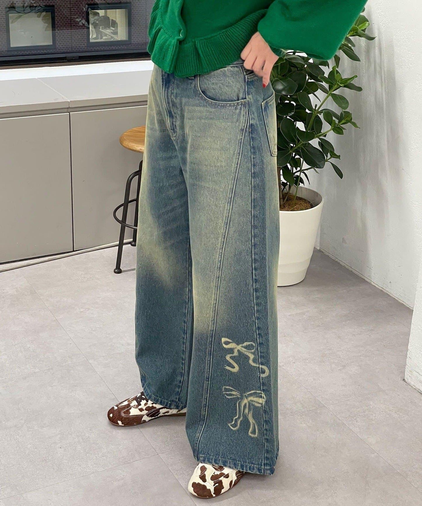 蝴蝶結拔染印花牛仔褲