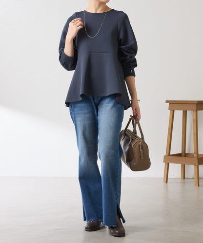 【顯瘦/顯腿長效果】袖部裝飾短款荷葉邊上衣