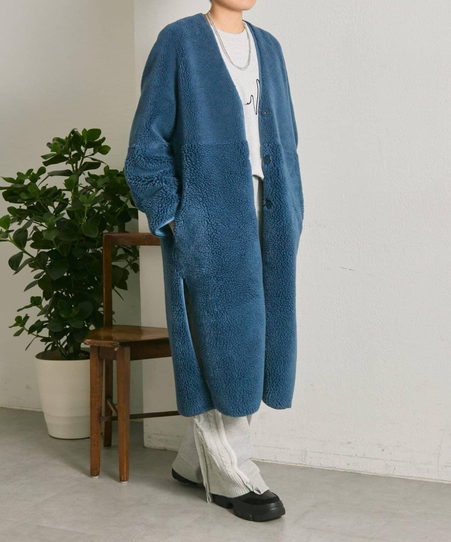 無領羊羔絨長款大衣【SUM1 STYLE(スミスタイル)】