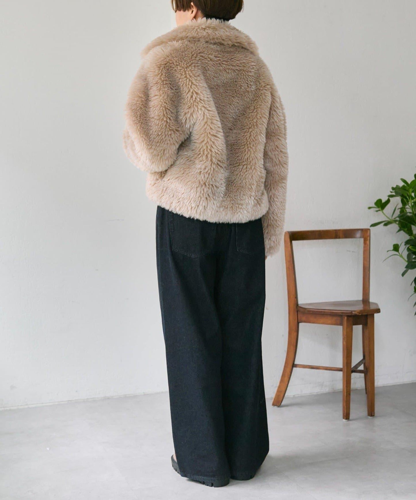 帶內襯/短款仿托斯卡納皮草夾克/毛絨外套【SUM1 STYLE(スミスタイル)】