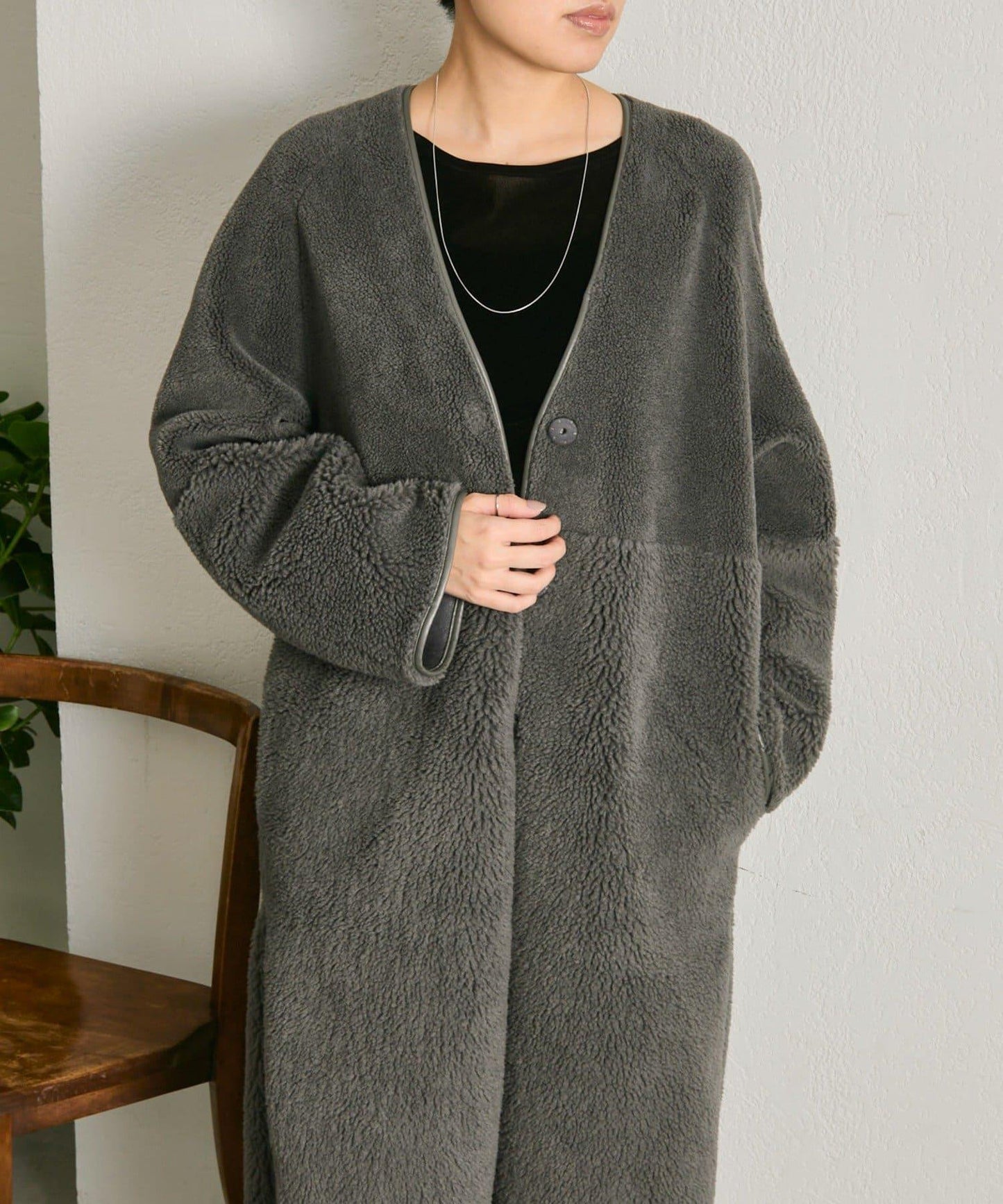 無領羊羔絨長款大衣【SUM1 STYLE(スミスタイル)】