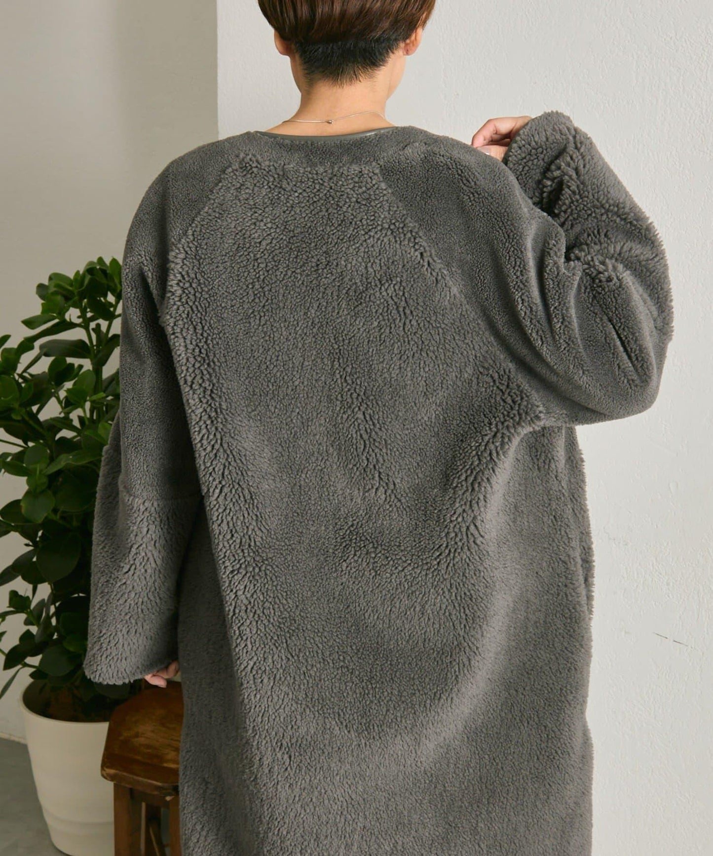 無領羊羔絨長款大衣【SUM1 STYLE(スミスタイル)】