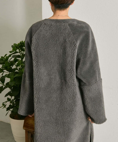 無領羊羔絨長款大衣【SUM1 STYLE(スミスタイル)】