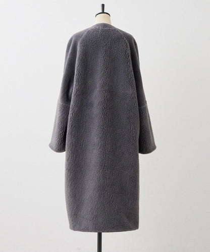 無領羊羔絨長款大衣【SUM1 STYLE(スミスタイル)】