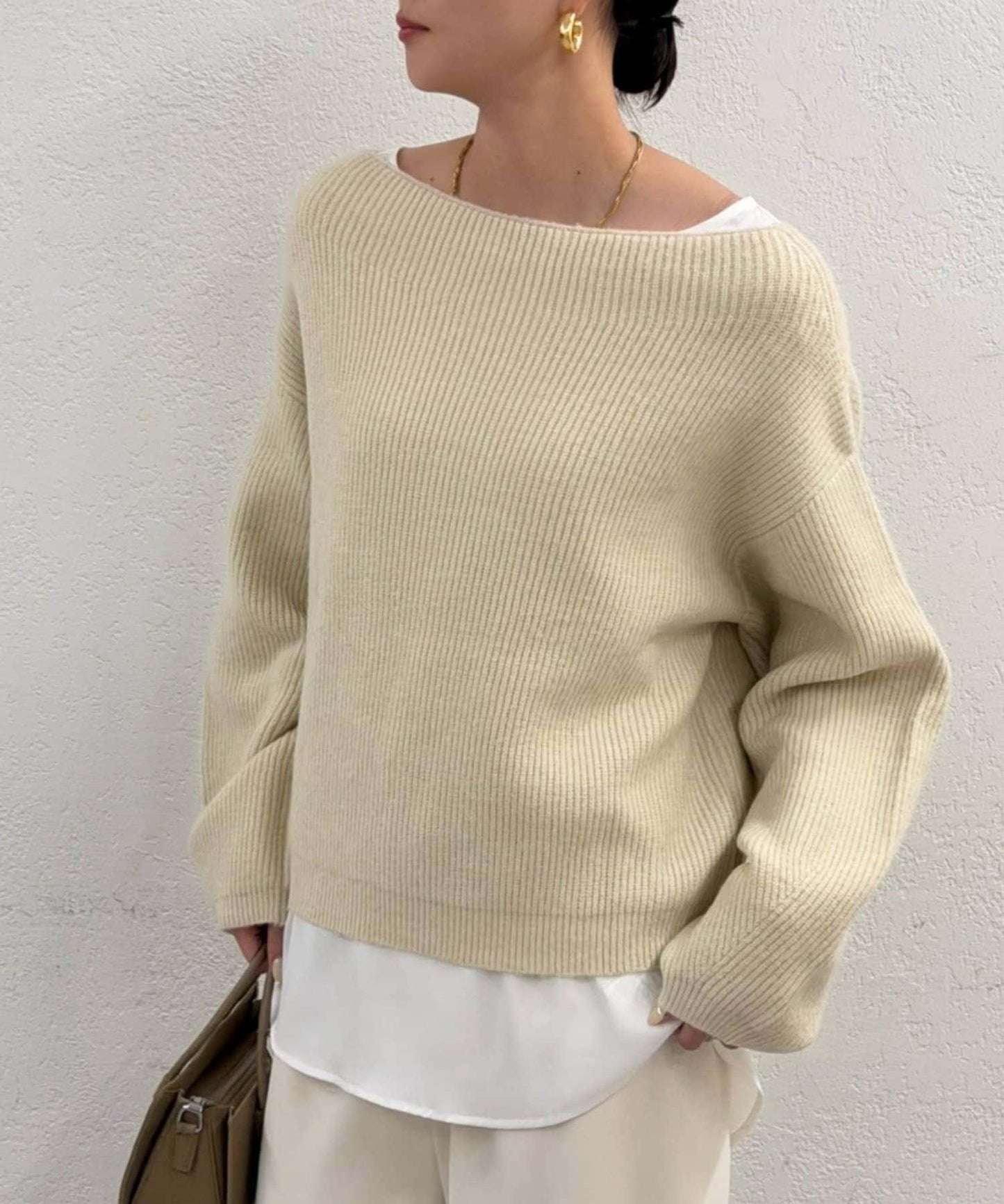 一字肩針織衫