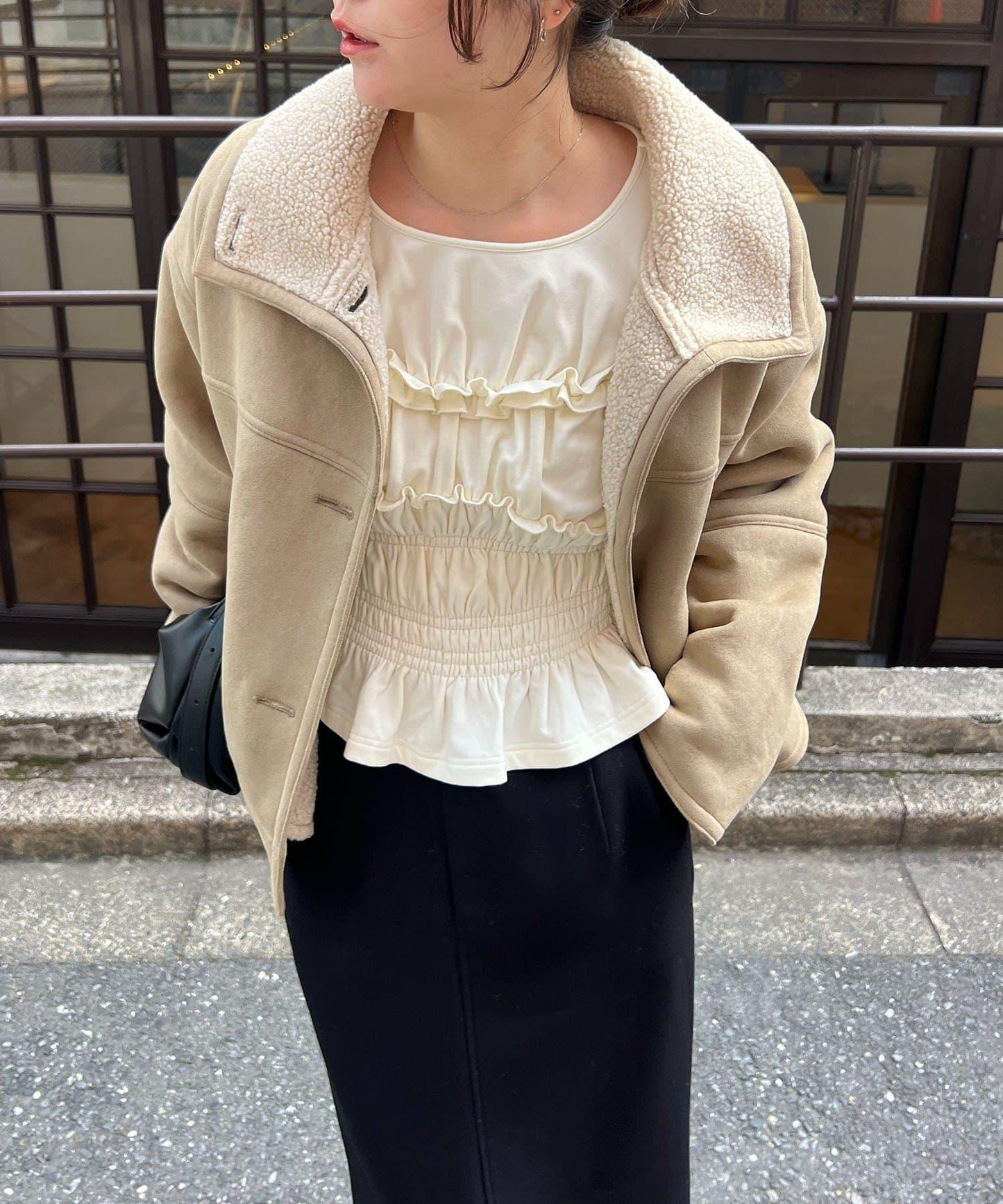 麂皮羊羔絨中長大衣