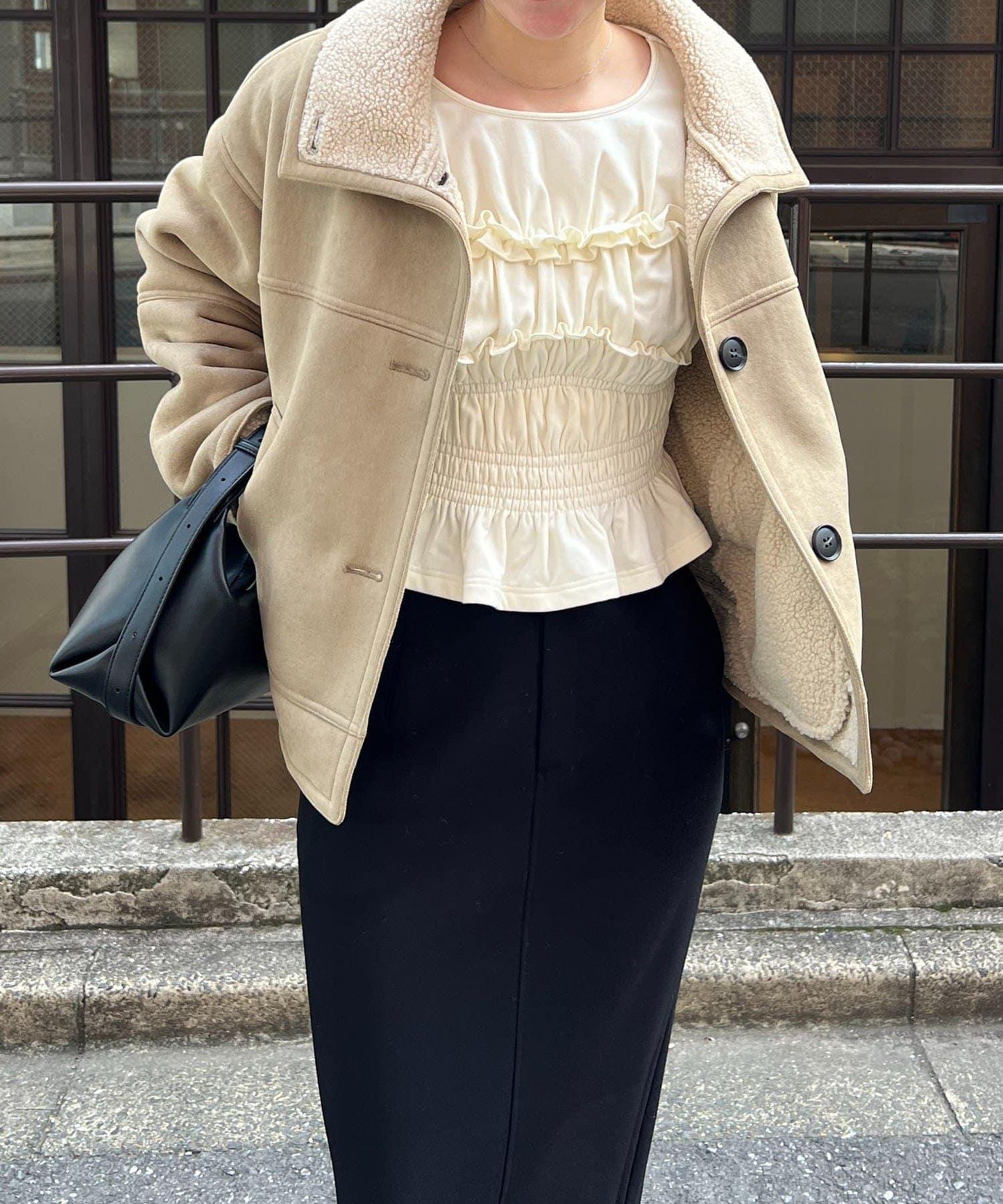 麂皮羊羔絨中長大衣