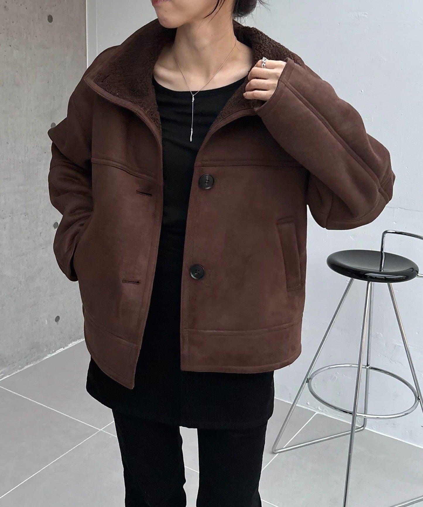 麂皮羊羔絨中長大衣