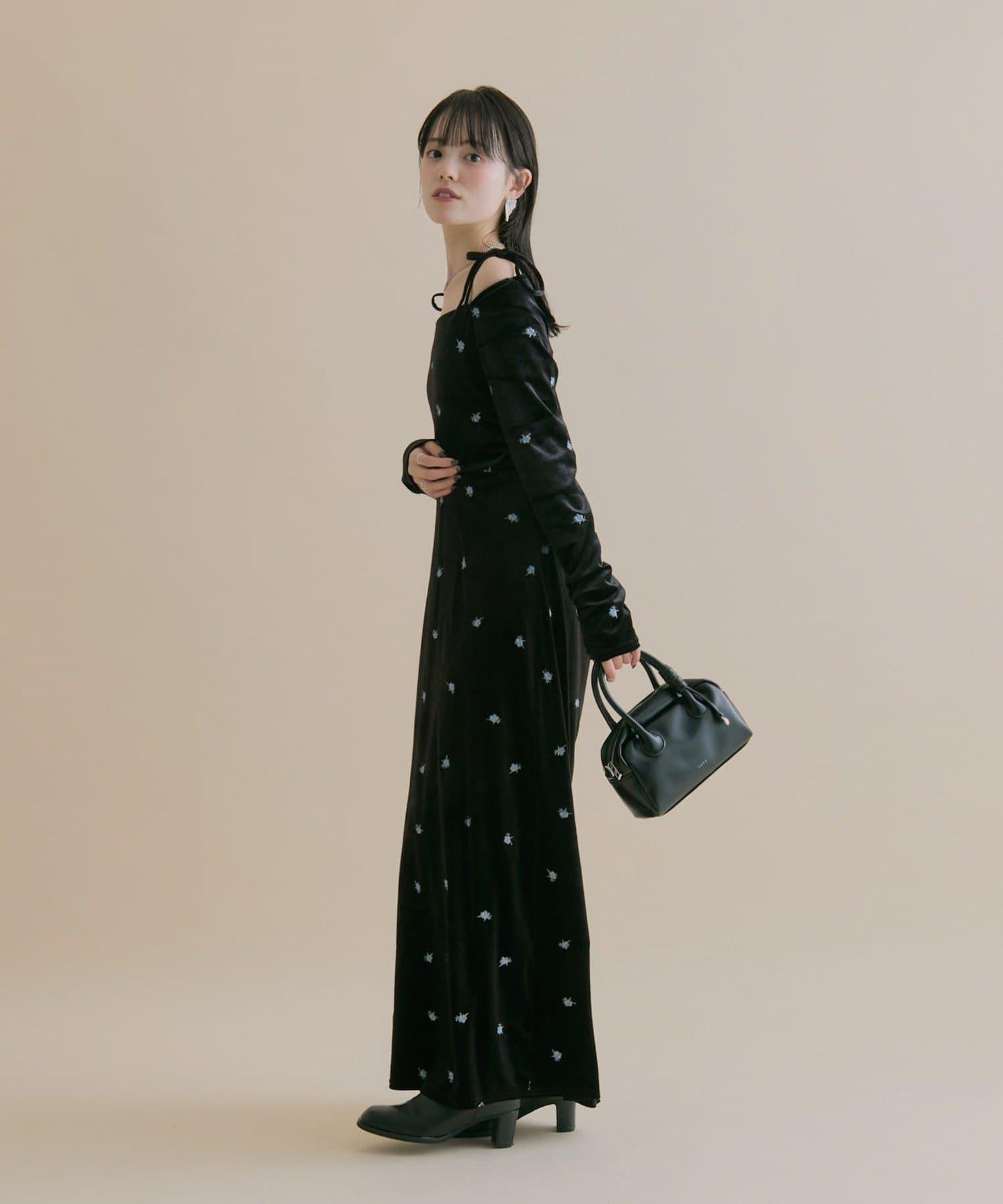 【森川企畫】花卉圖案天鵝絨連衣裙