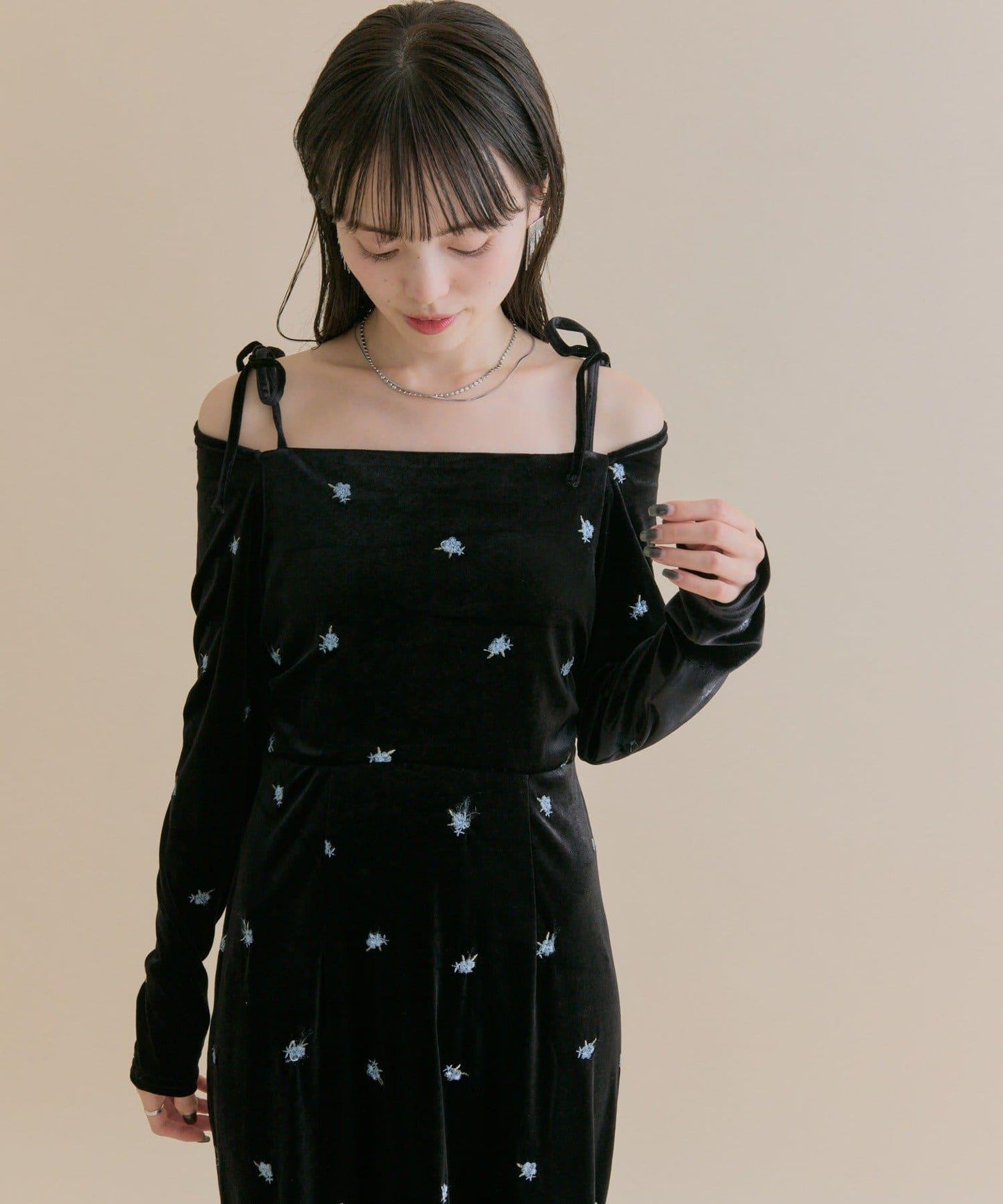 【森川企畫】花卉圖案天鵝絨連衣裙