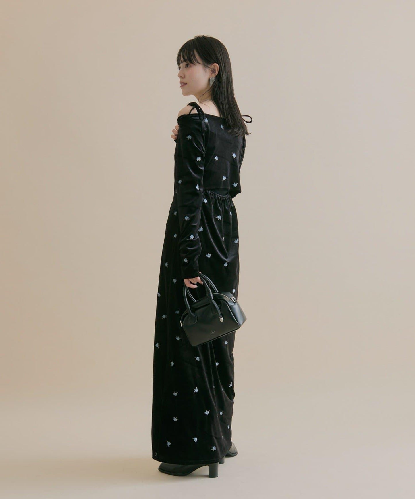 【森川企畫】花卉圖案天鵝絨連衣裙