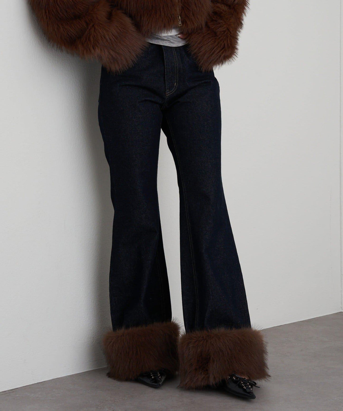 可拆卸毛絨拼接牛仔喇叭褲