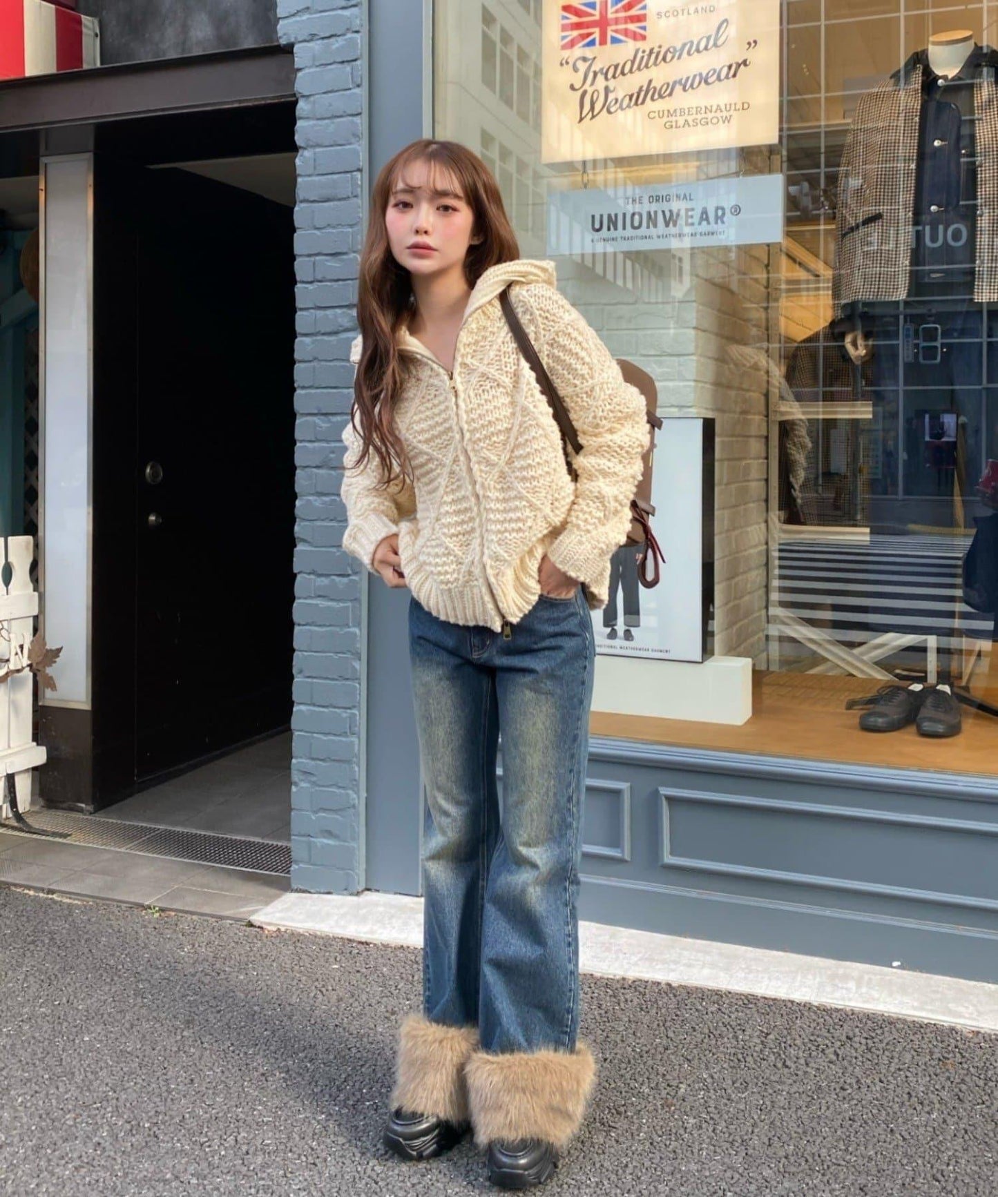 可拆卸毛絨拼接牛仔喇叭褲