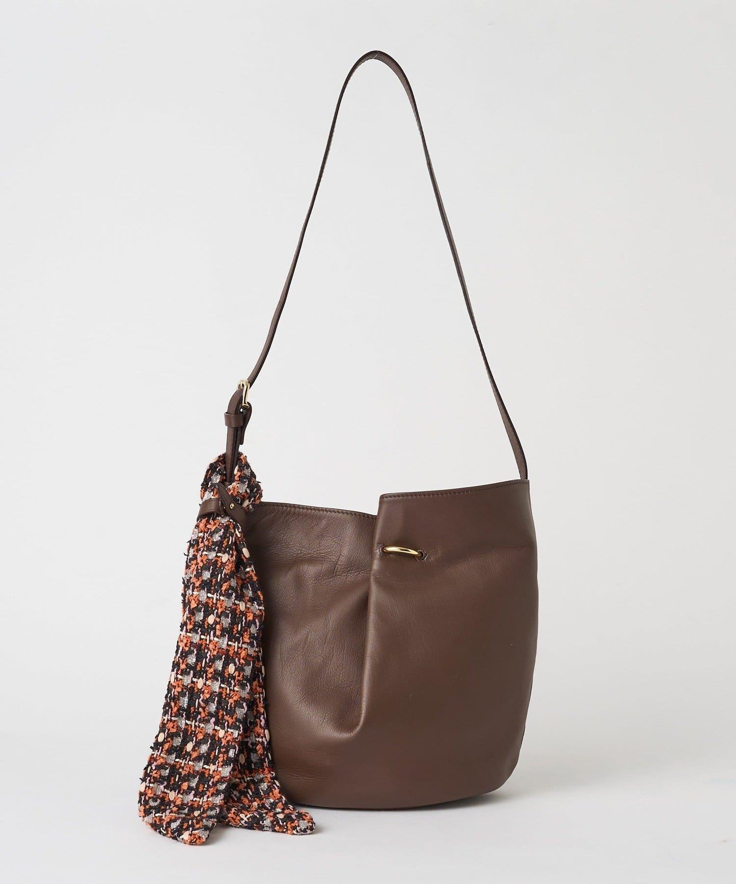 附絲巾皮革兩用單肩包