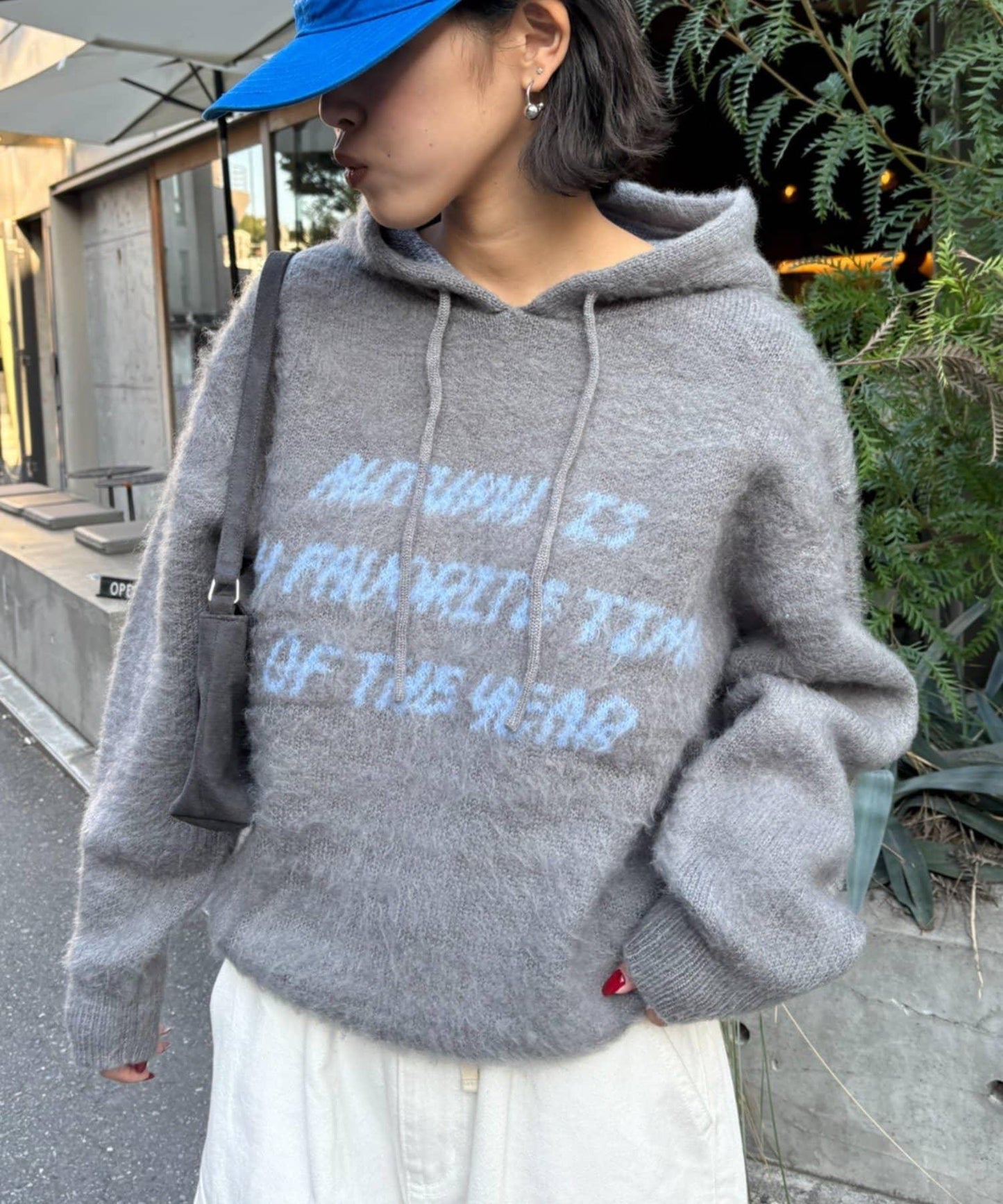 仿馬海毛質感字母針織連帽衫