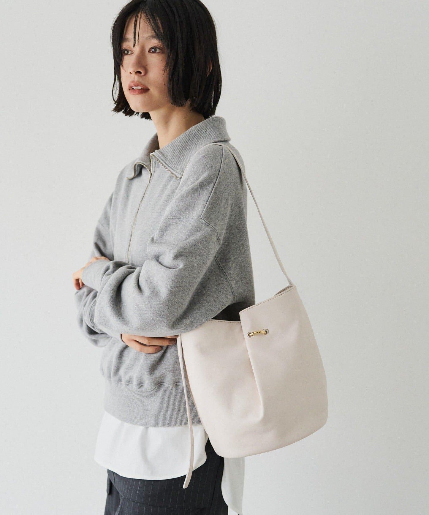 附絲巾皮革兩用單肩包