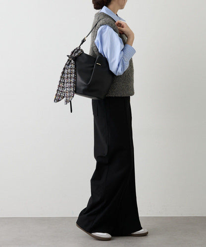 附絲巾皮革兩用單肩包