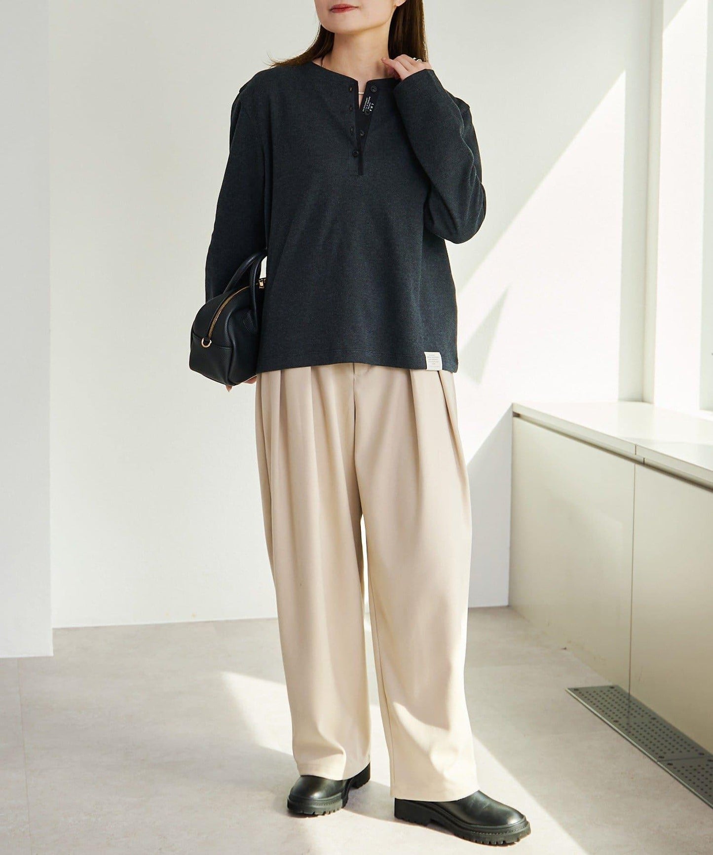 順滑磨毛雙面穿亨利領T恤