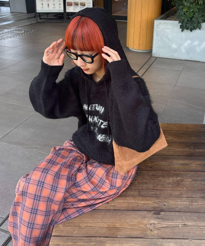 仿馬海毛質感字母針織連帽衫