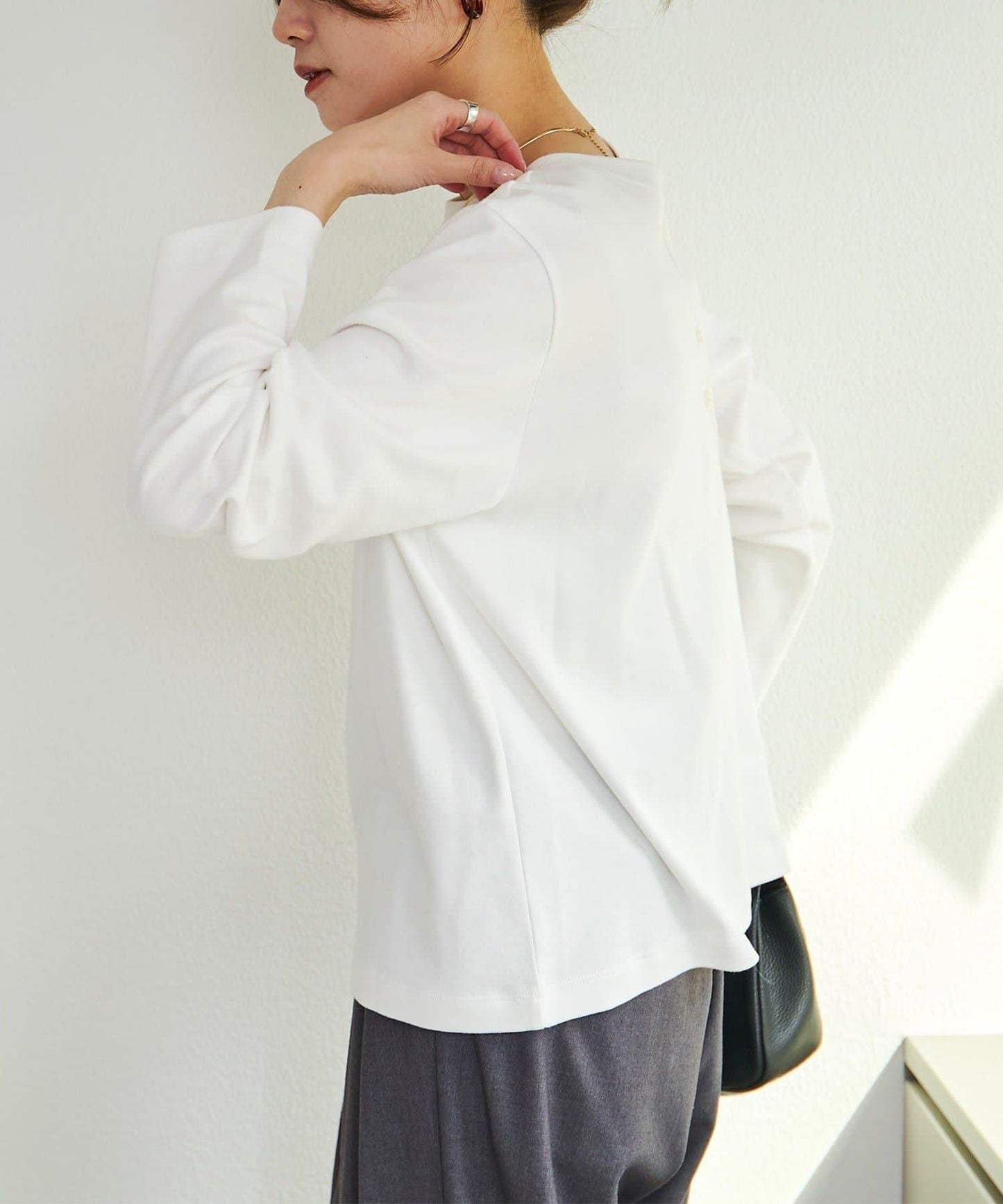 順滑磨毛雙面穿亨利領T恤