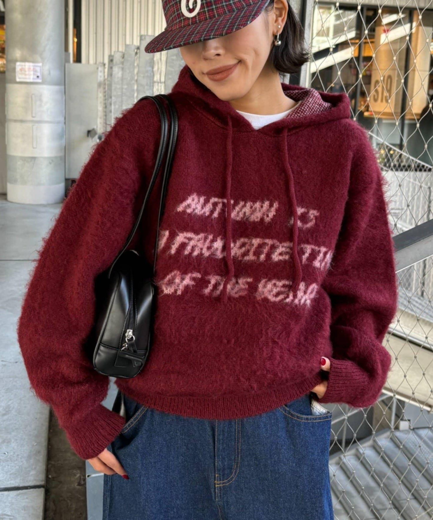 仿馬海毛質感字母針織連帽衫