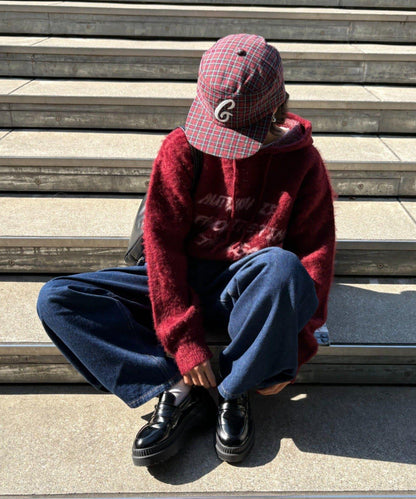 仿馬海毛質感字母針織連帽衫