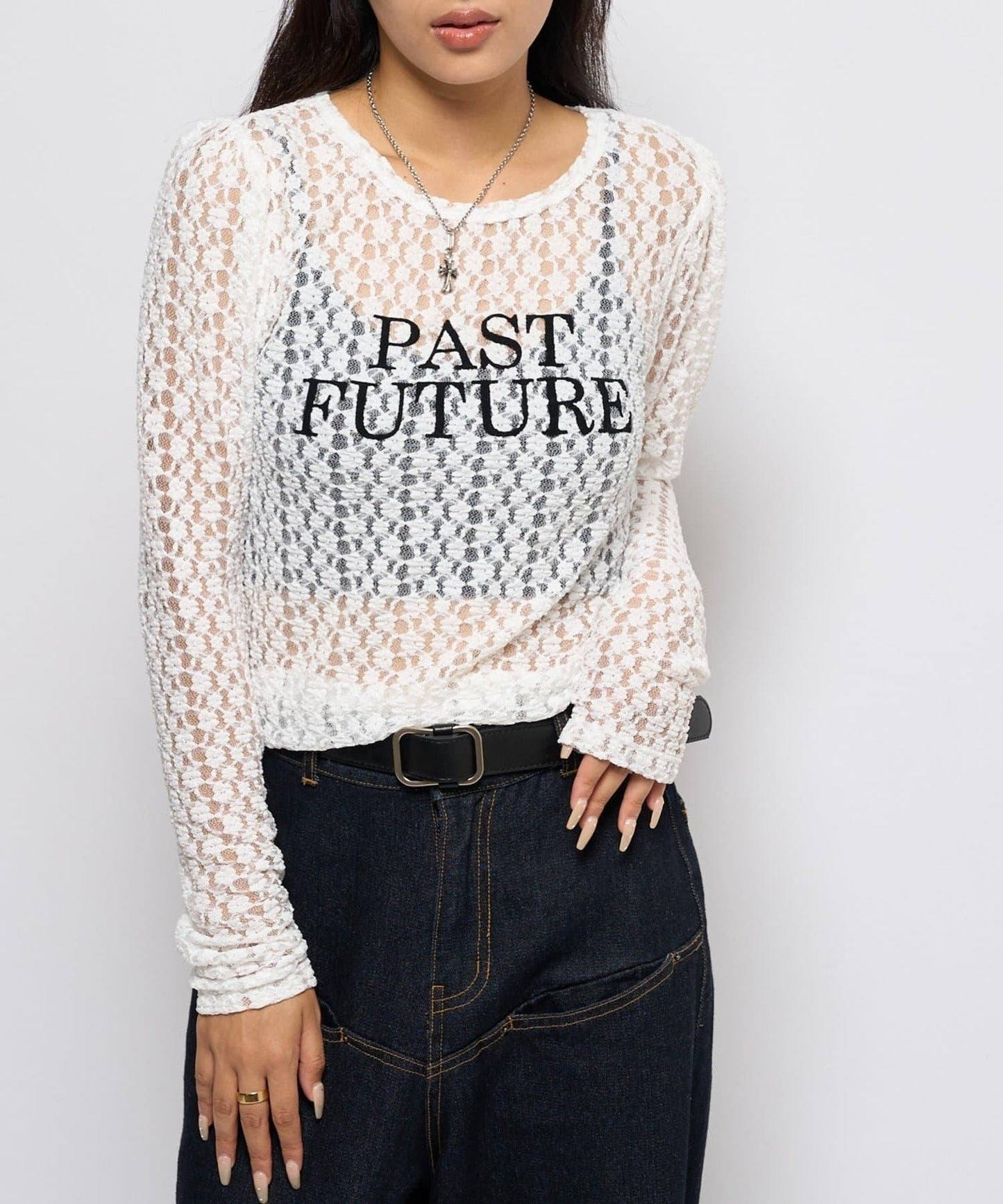 【WHO'S WHO gallery】蕾絲標誌長袖T恤