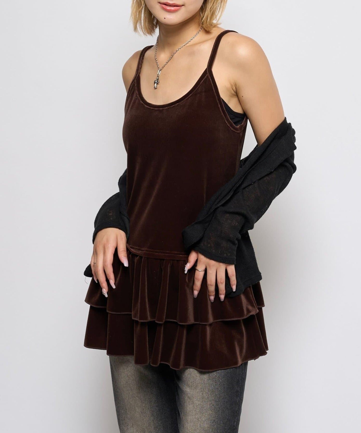 【WHO'S WHO gallery】天鵝絨荷葉邊長款上衣