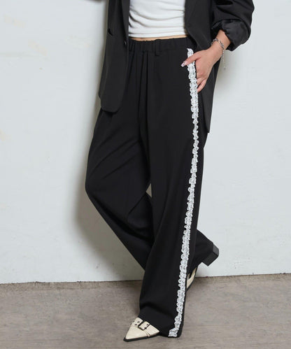 【WHO'S WHO gallery】側邊蕾絲拼接長褲