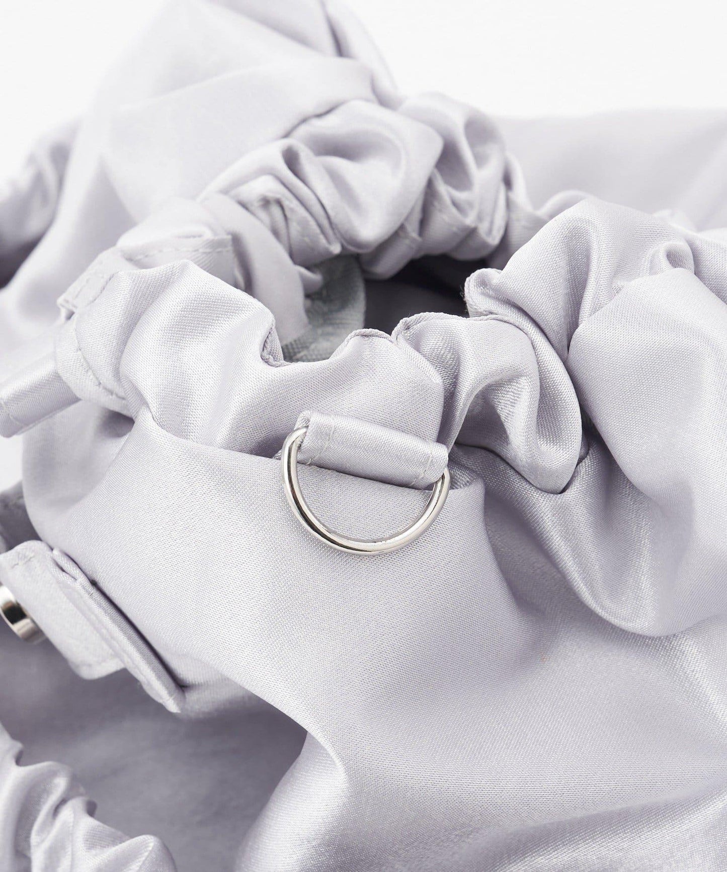 【HELLO.SANFRANCISCO/ハローサンフランシスコ】標誌刺繡緞面雙肩包