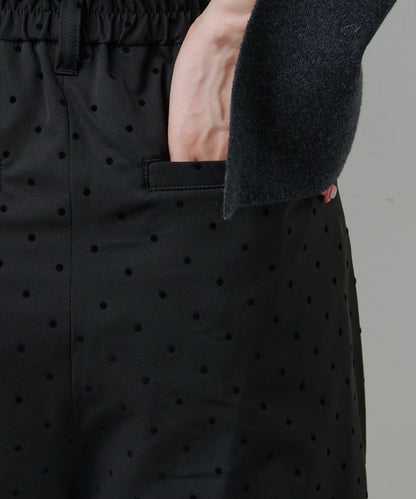 波點緞面短褲