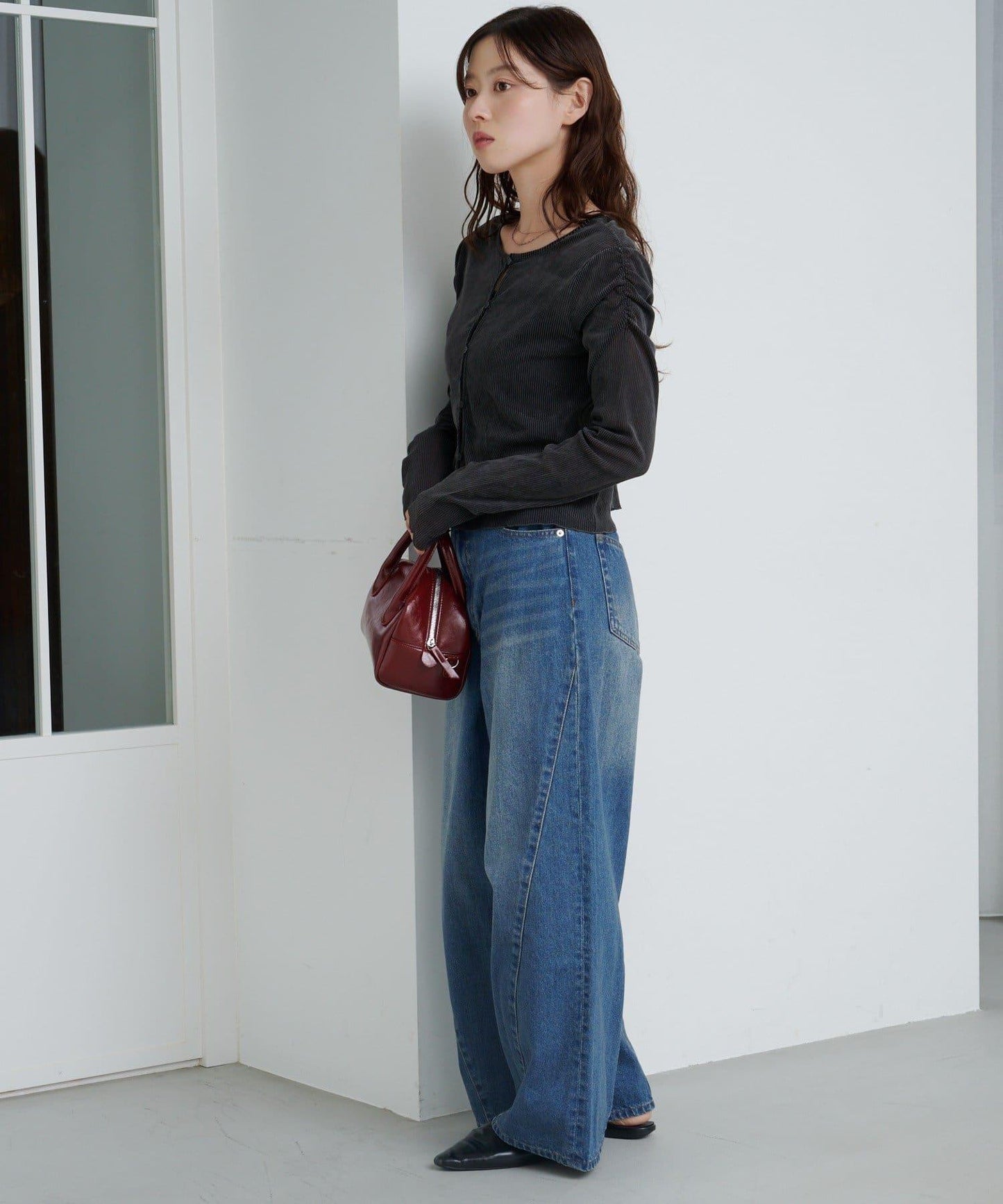 弧形縫線牛仔褲