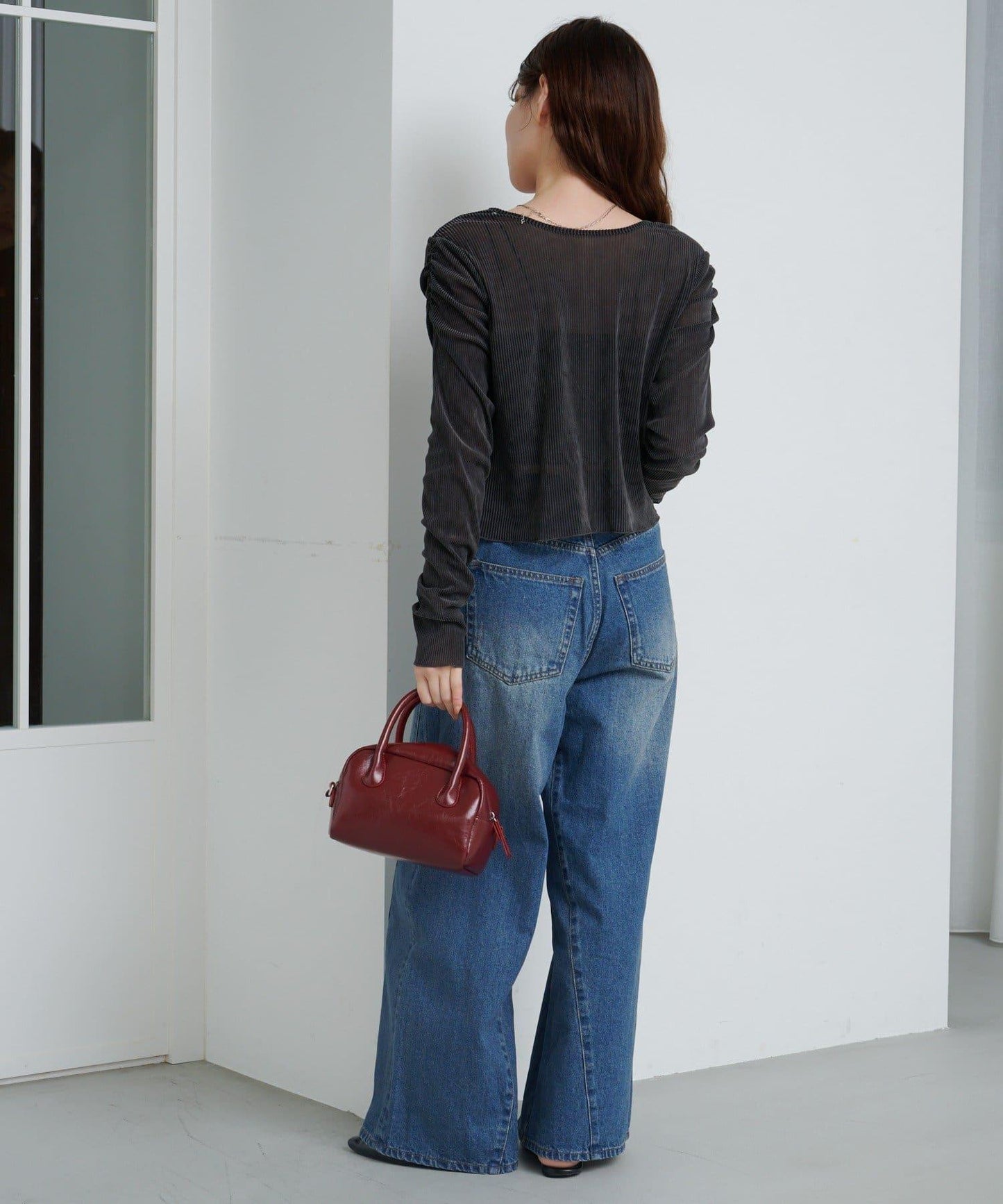 弧形縫線牛仔褲